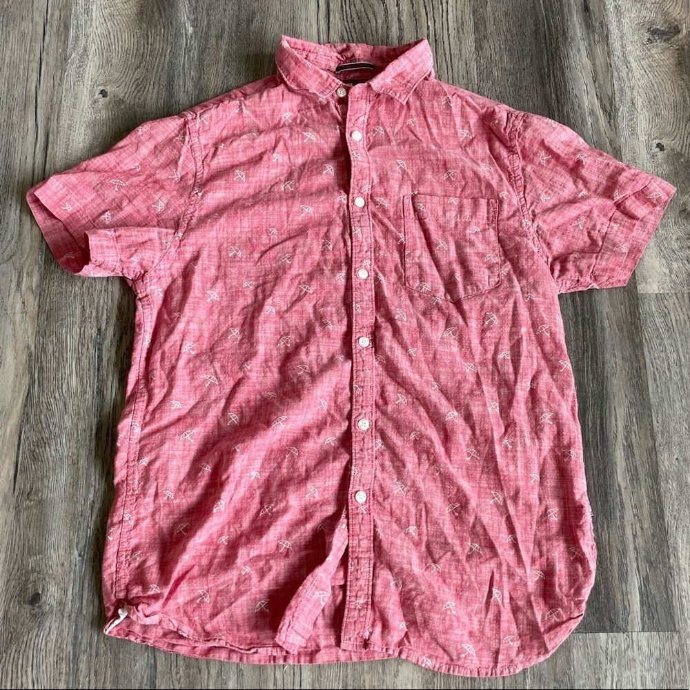 Cactus Man Fitted Cotton Button Down Short Sleeved Shirt, size Medium